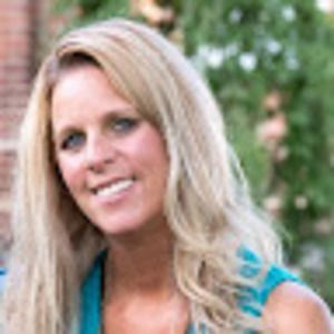 Meet your Posher, Adrienne